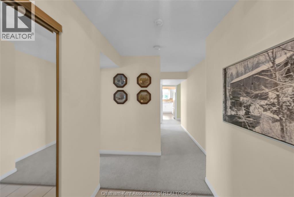 #1001 10 Van Allen AVENUE - 4