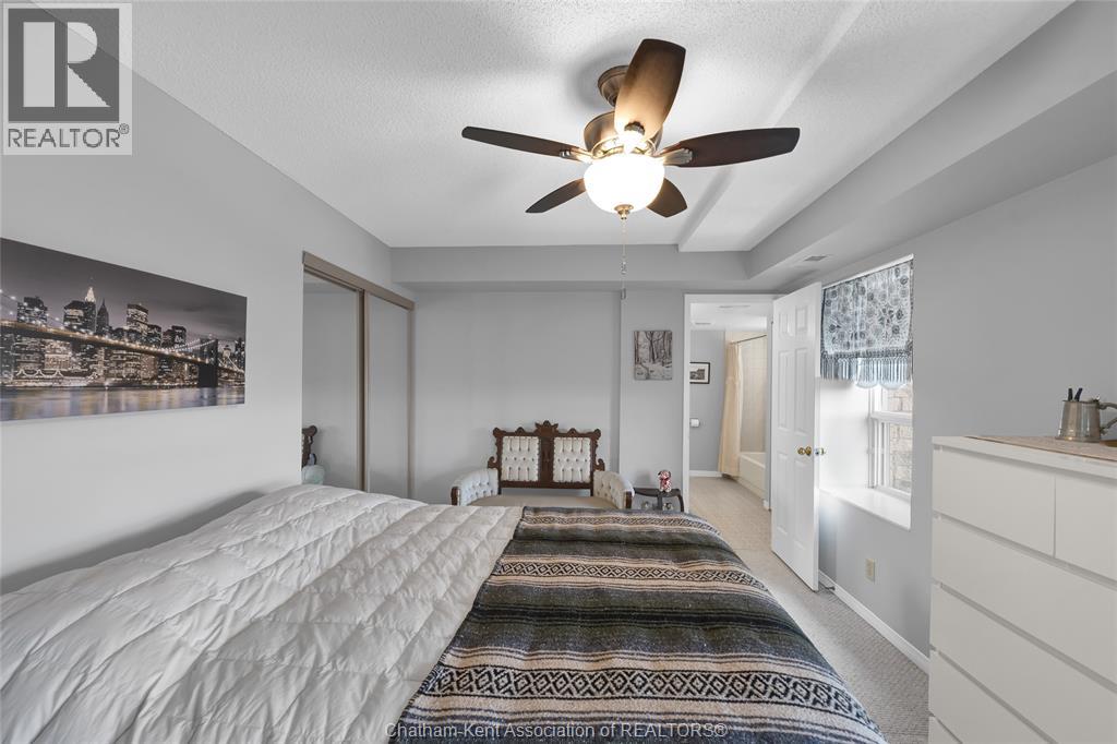 #1001 10 Van Allen AVENUE - 6
