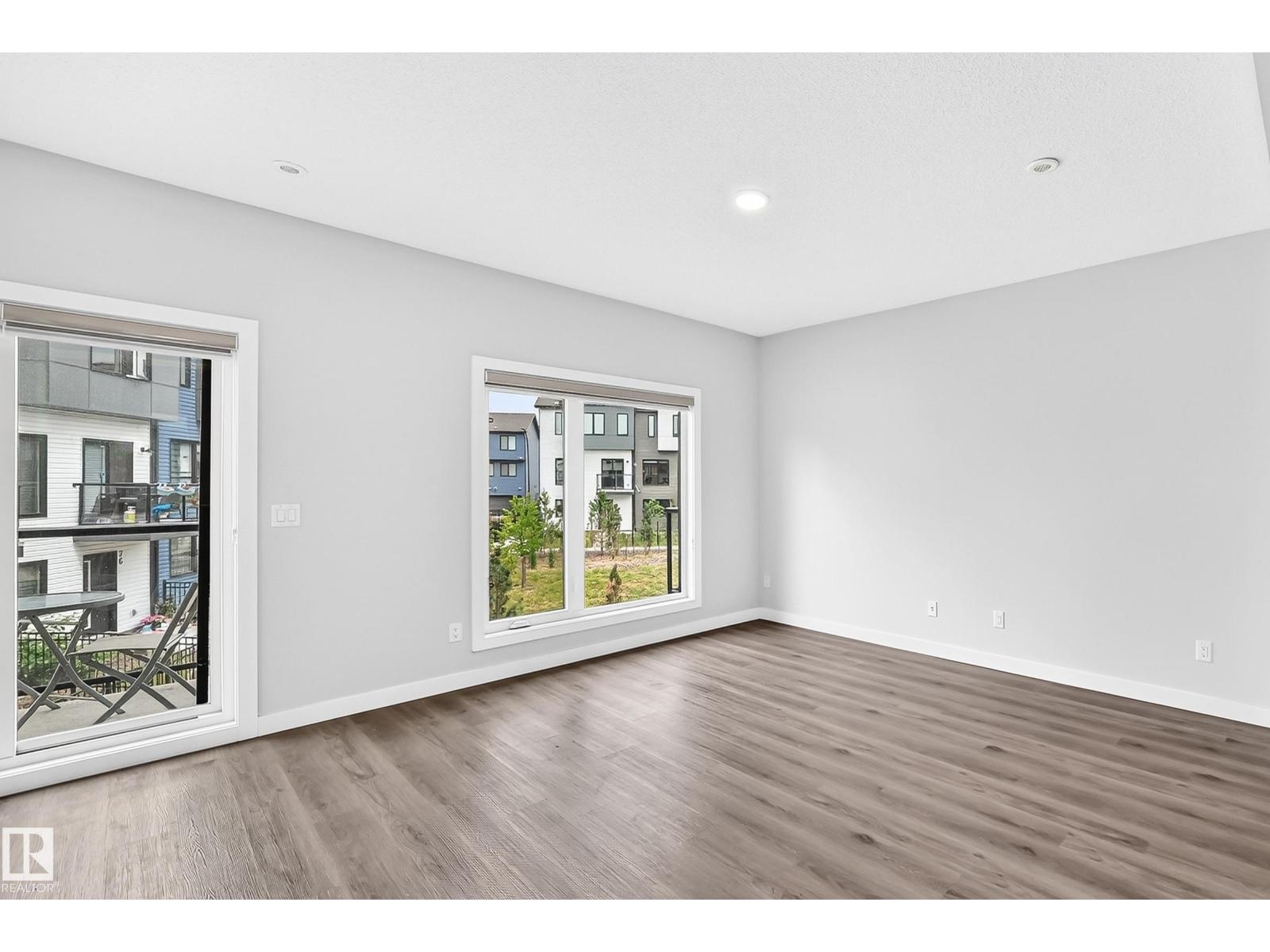 #82 11910 35 AV SW - 15