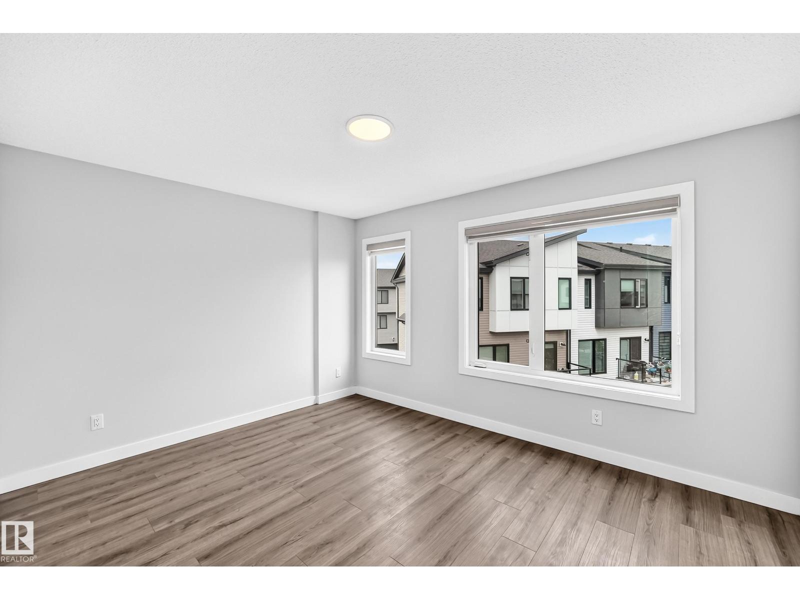 #82 11910 35 AV SW - 23