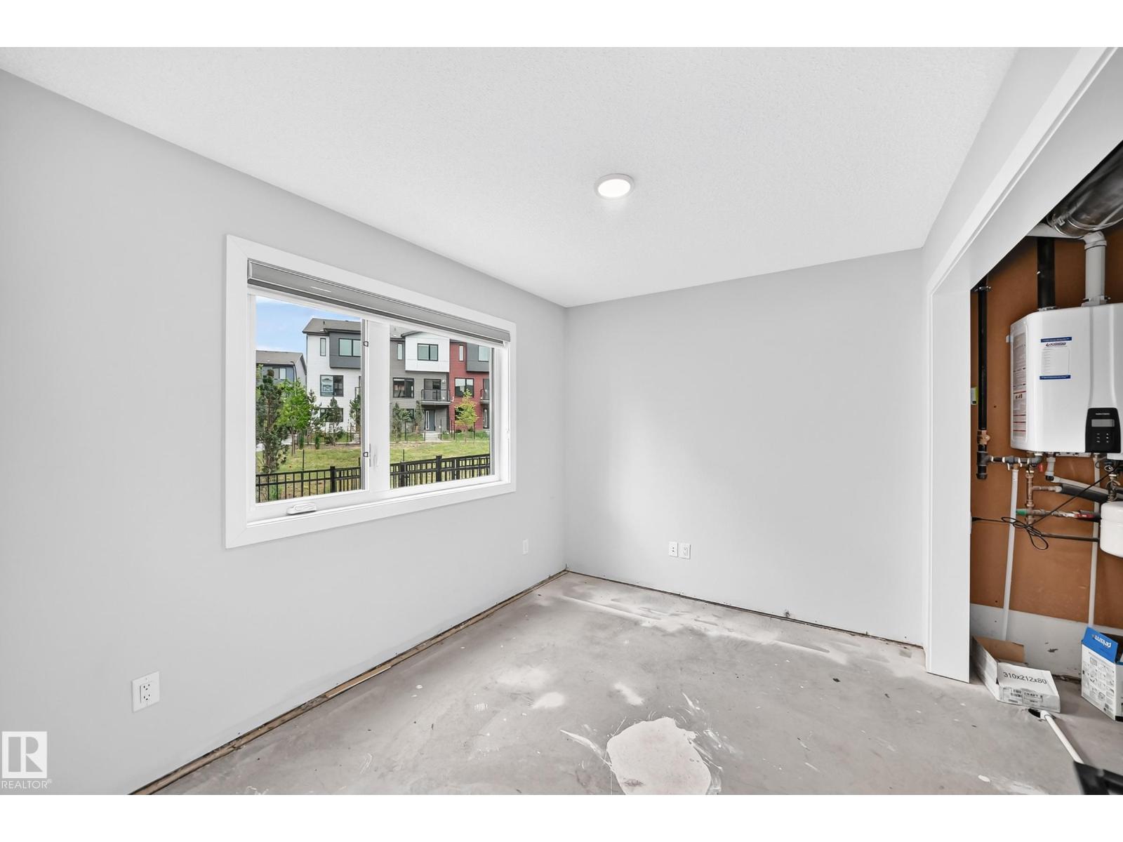 #82 11910 35 AV SW - 37