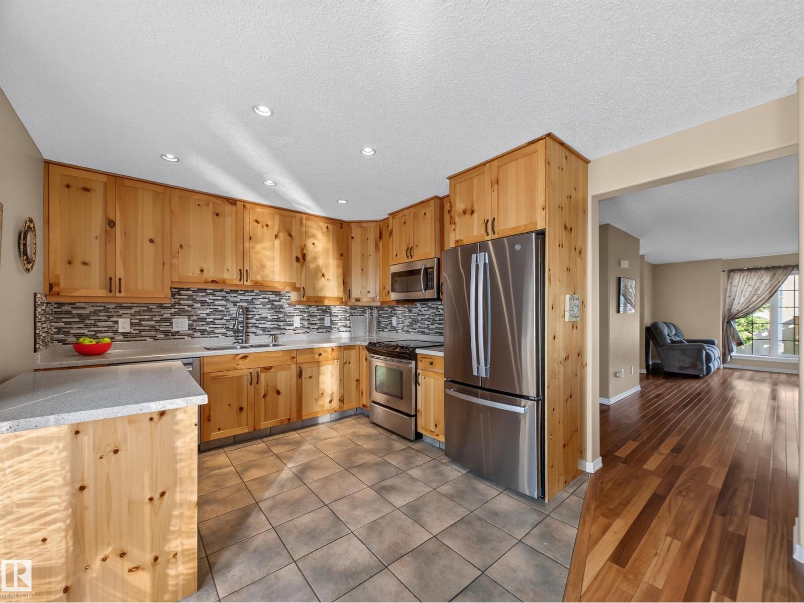 #32 2419 133 AV NW — photo 21