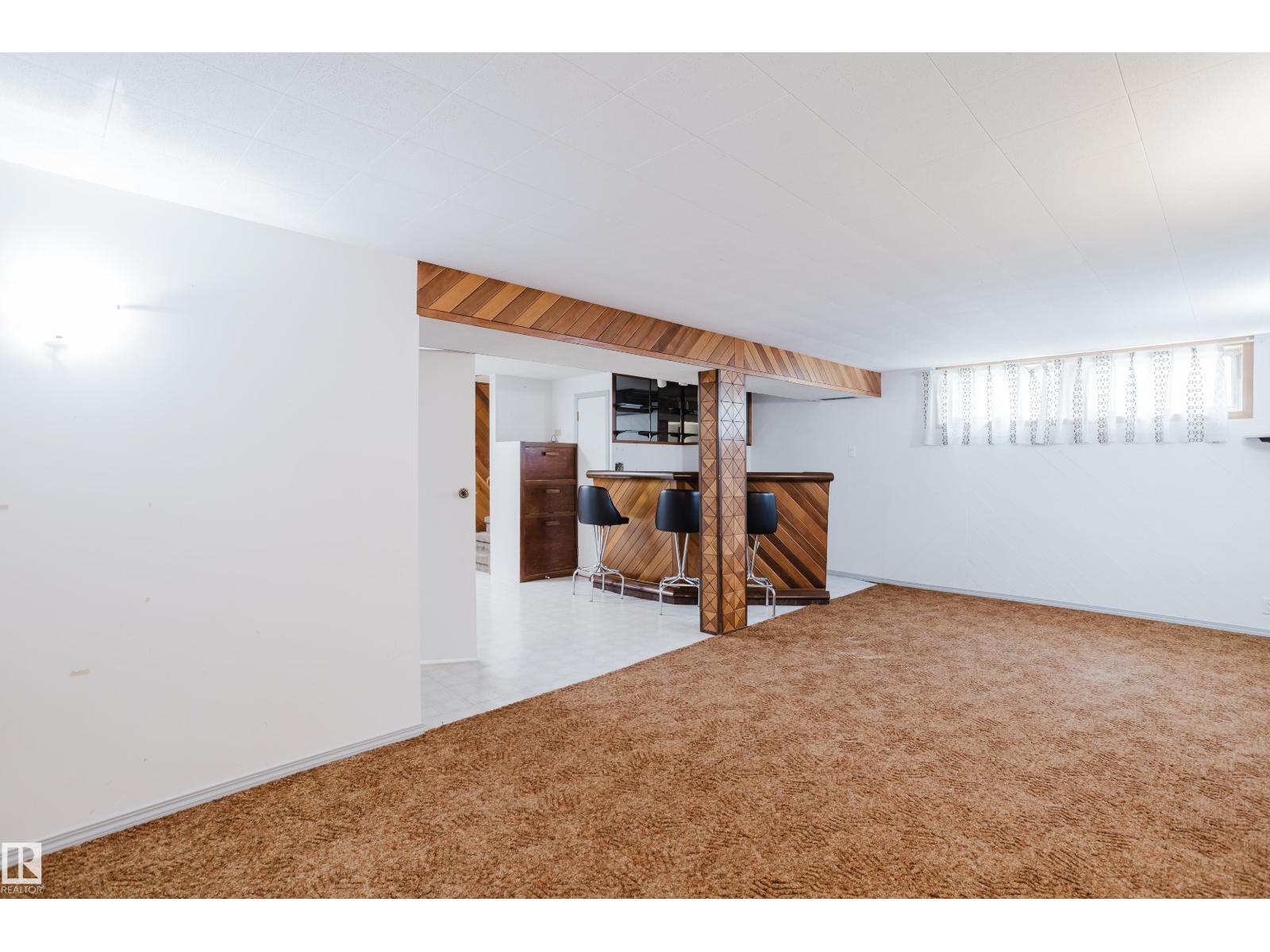 102 PINE ST — photo 30