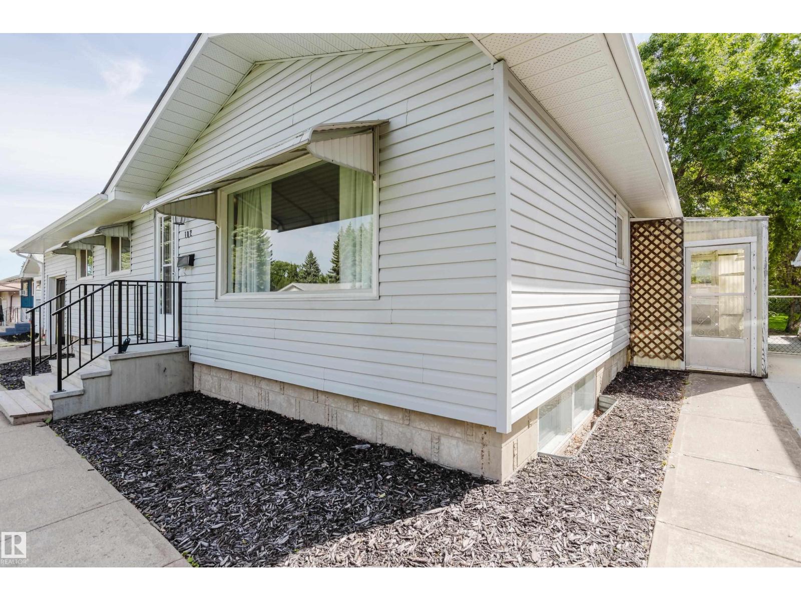 102 PINE ST — photo 39