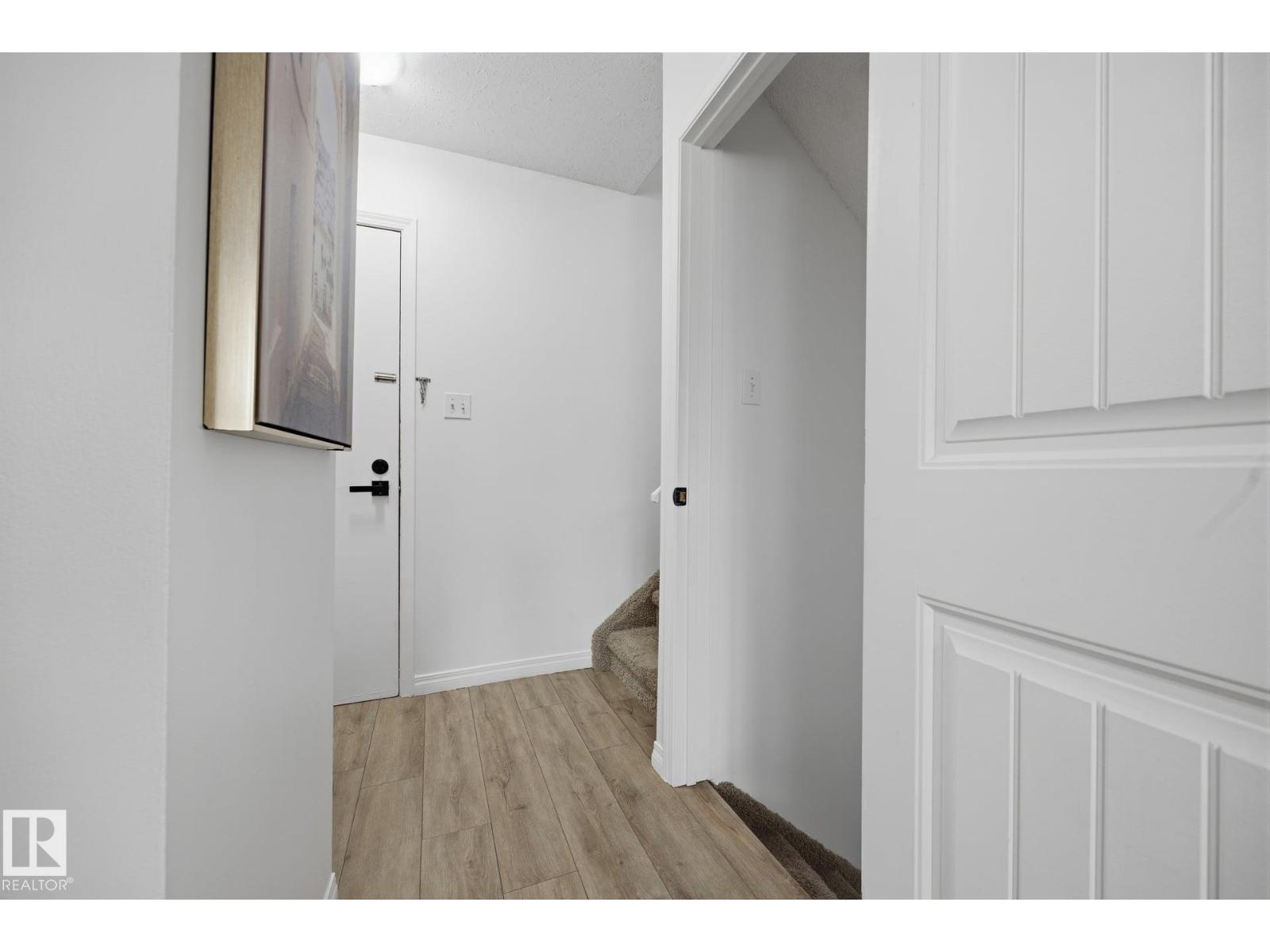 #105 16428 109 ST NW - 22