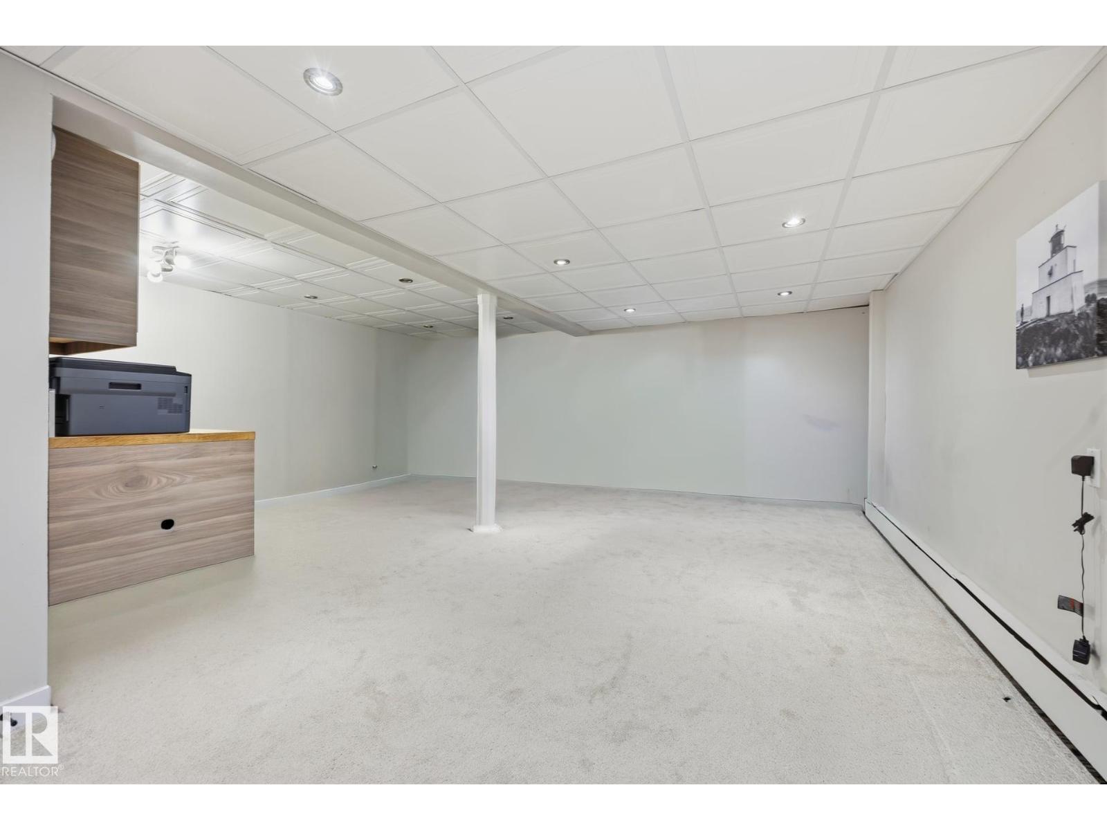 #105 16428 109 ST NW - 37