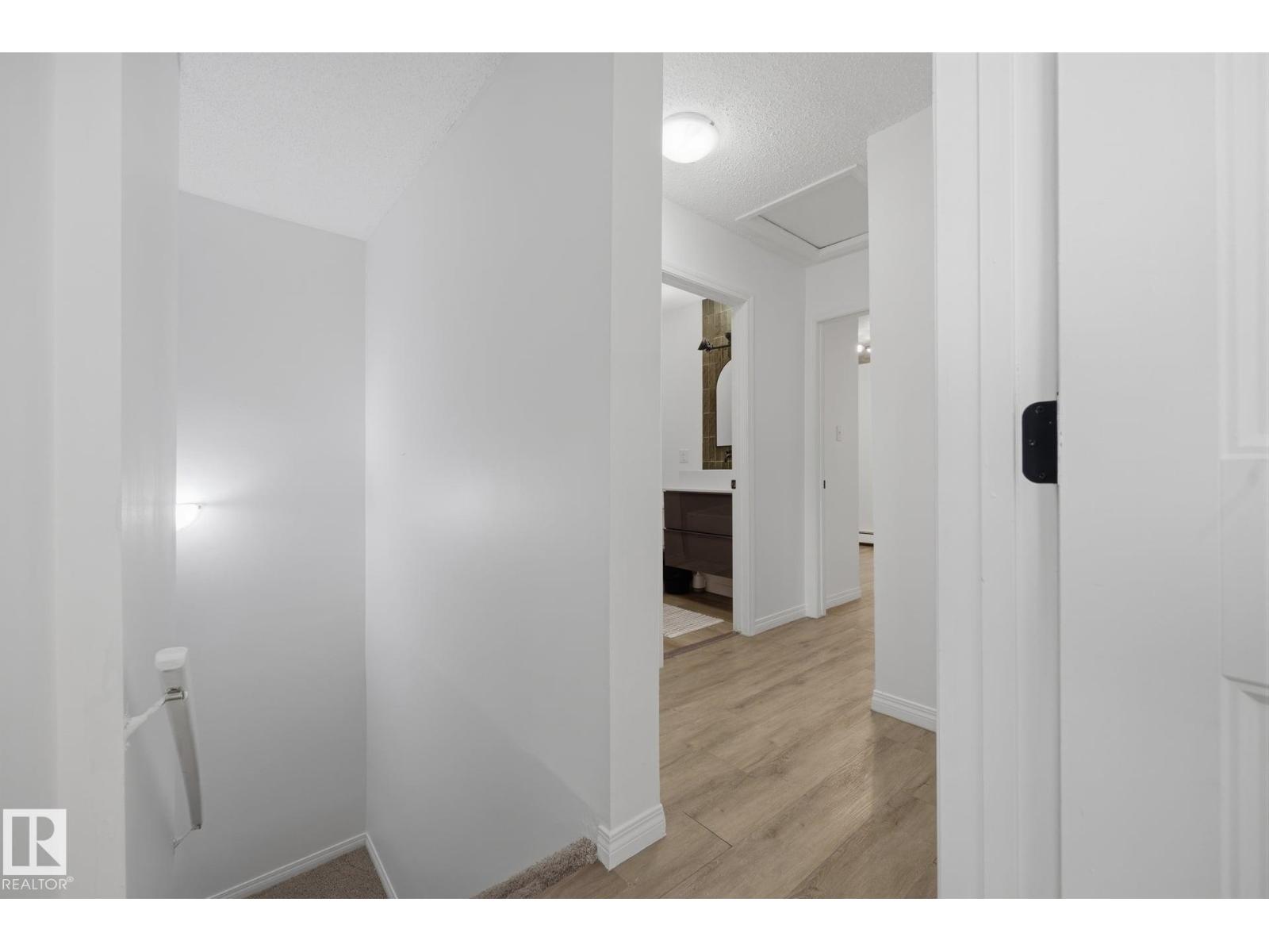 #105 16428 109 ST NW - 26