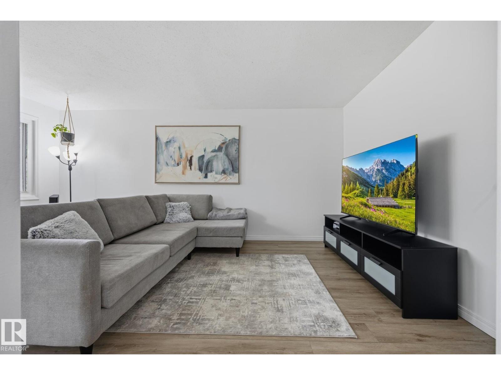 #105 16428 109 ST NW - 12