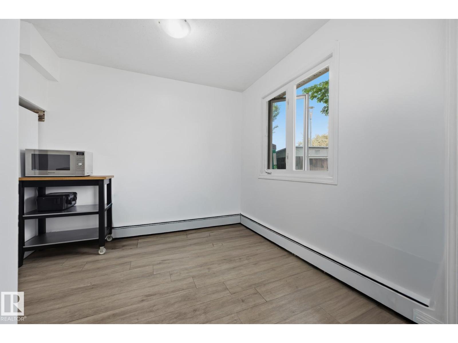 #105 16428 109 ST NW - 14
