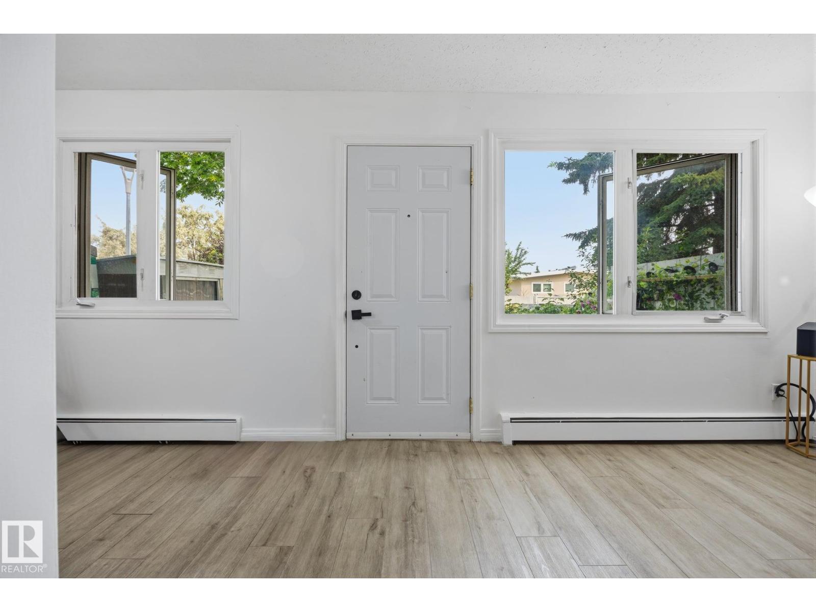 #105 16428 109 ST NW - 8