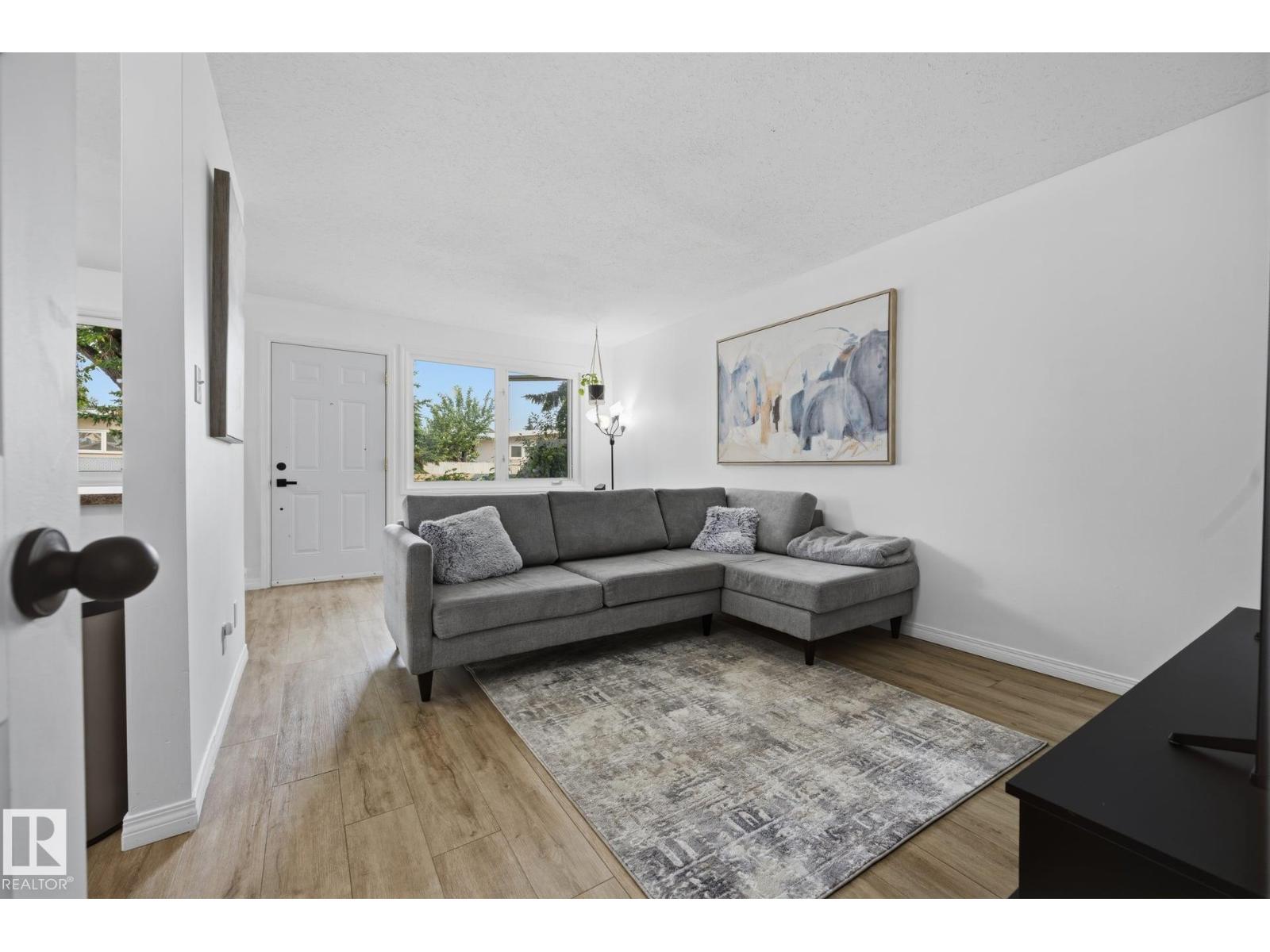 #105 16428 109 ST NW - 13