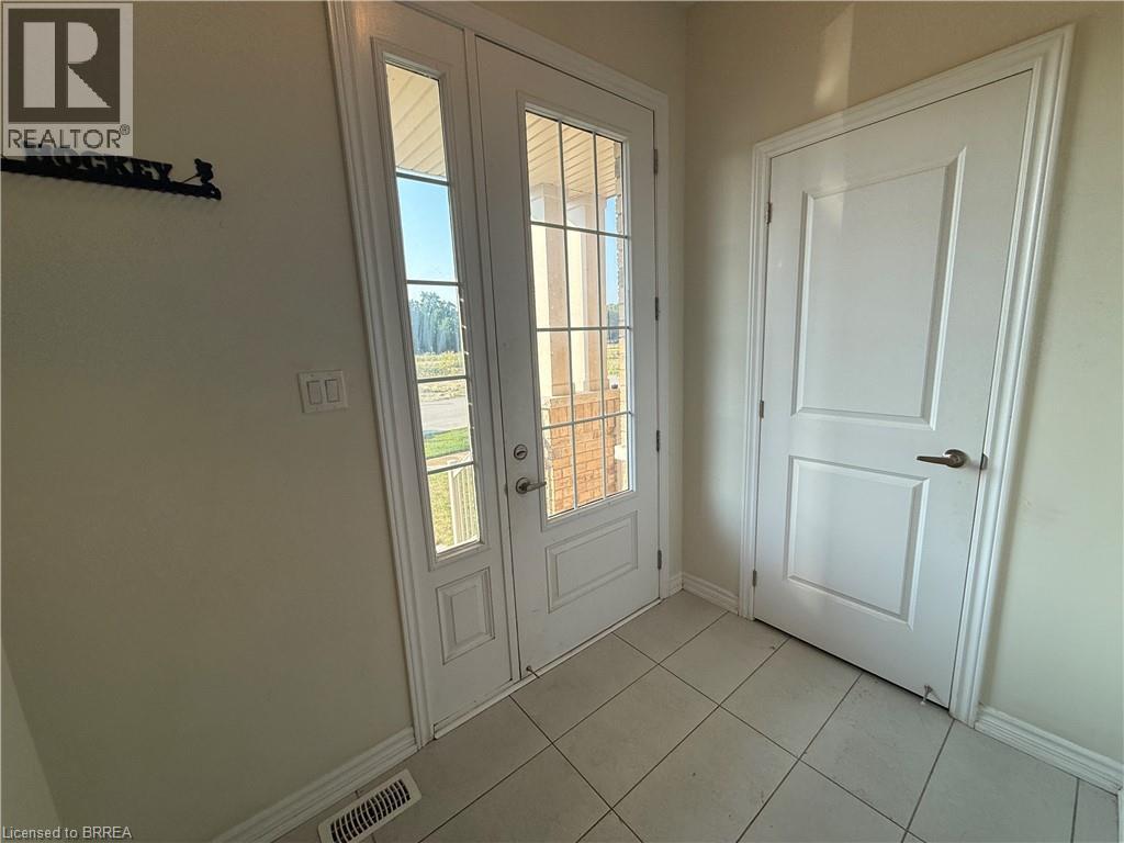 44 ECCLESTON Street - 3