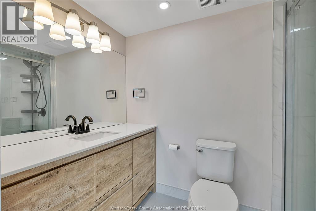 #1902 75 RIVERSIDE DRIVE East - 23