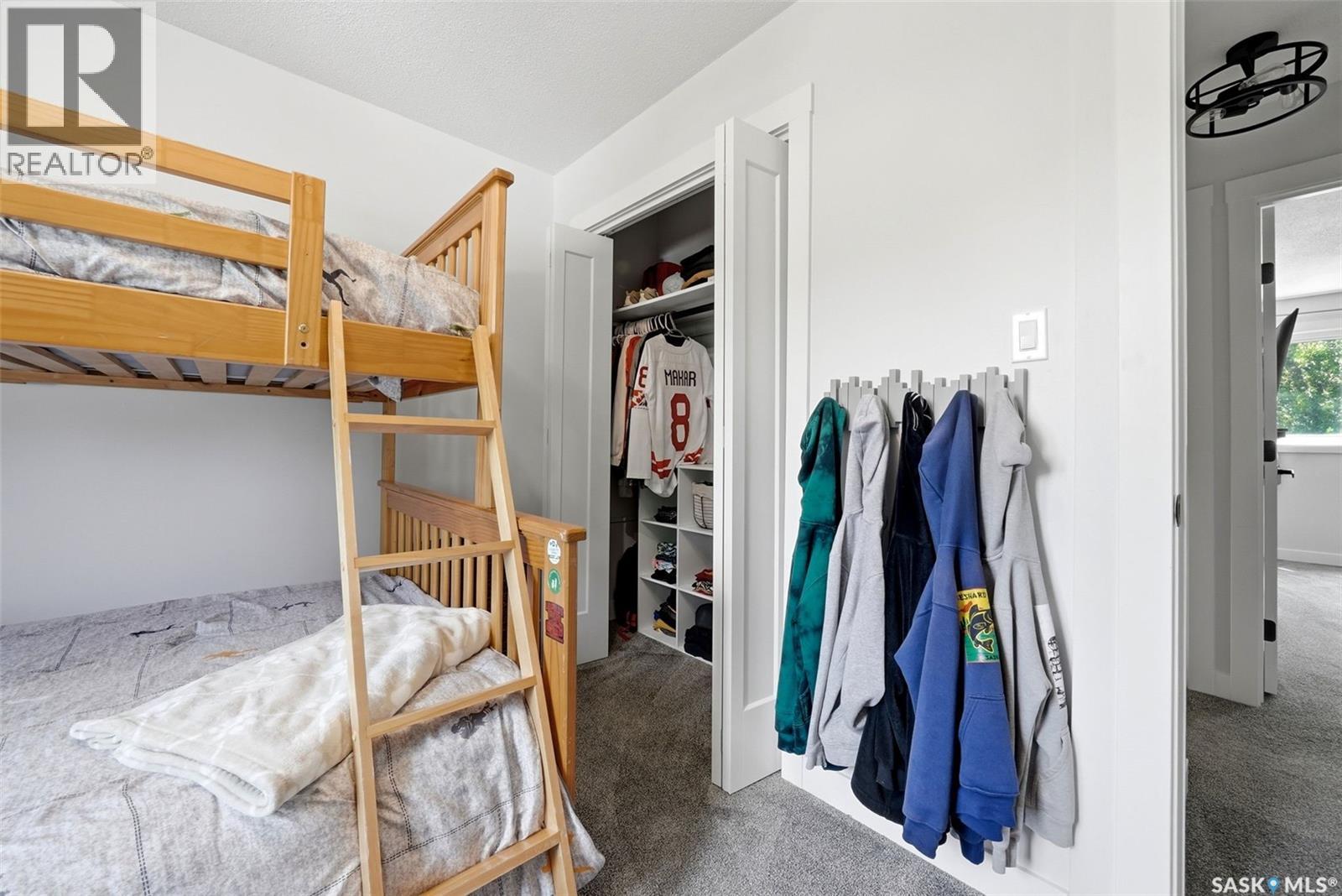 208 Habkirk DRIVE — photo 23