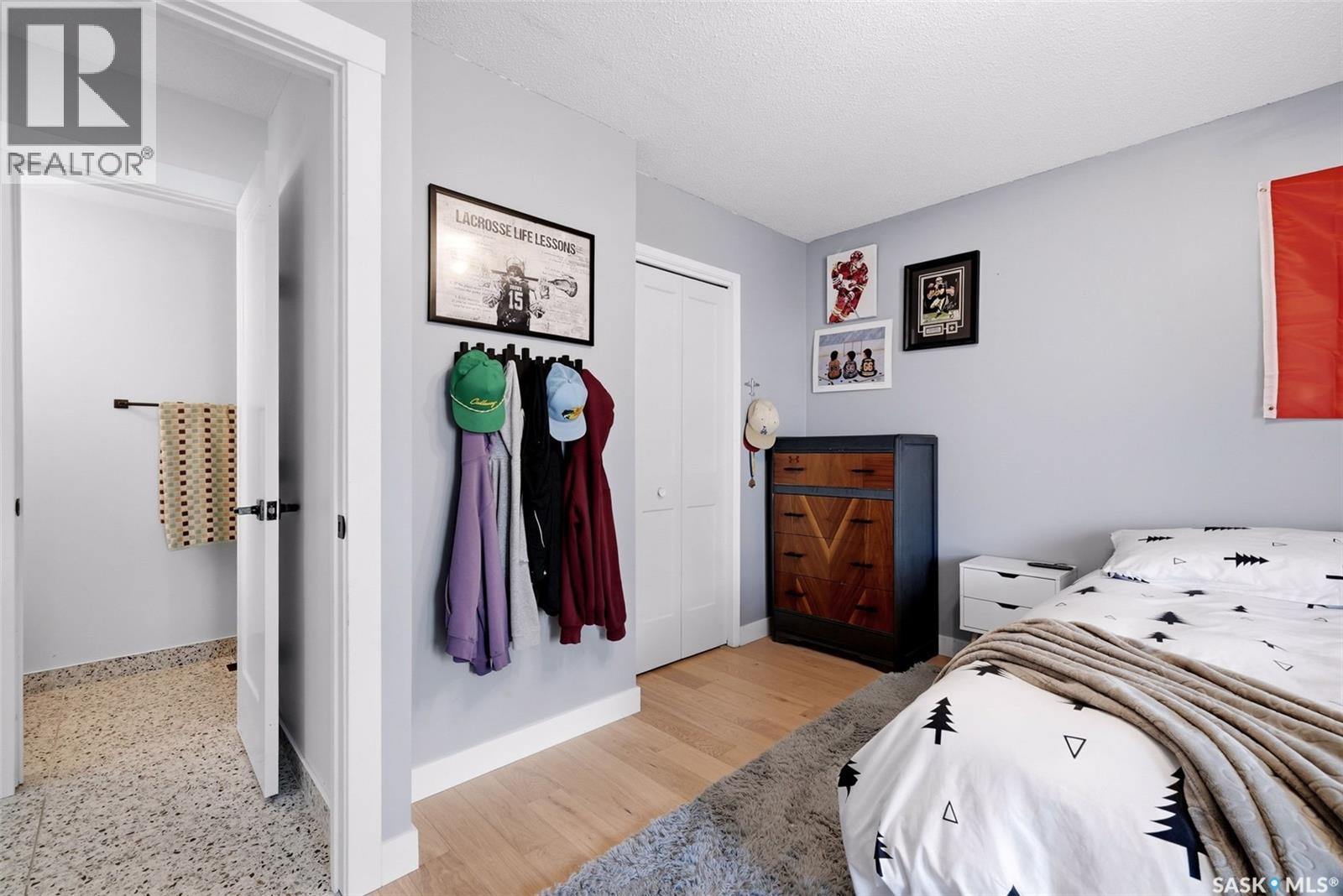 208 Habkirk DRIVE — photo 34