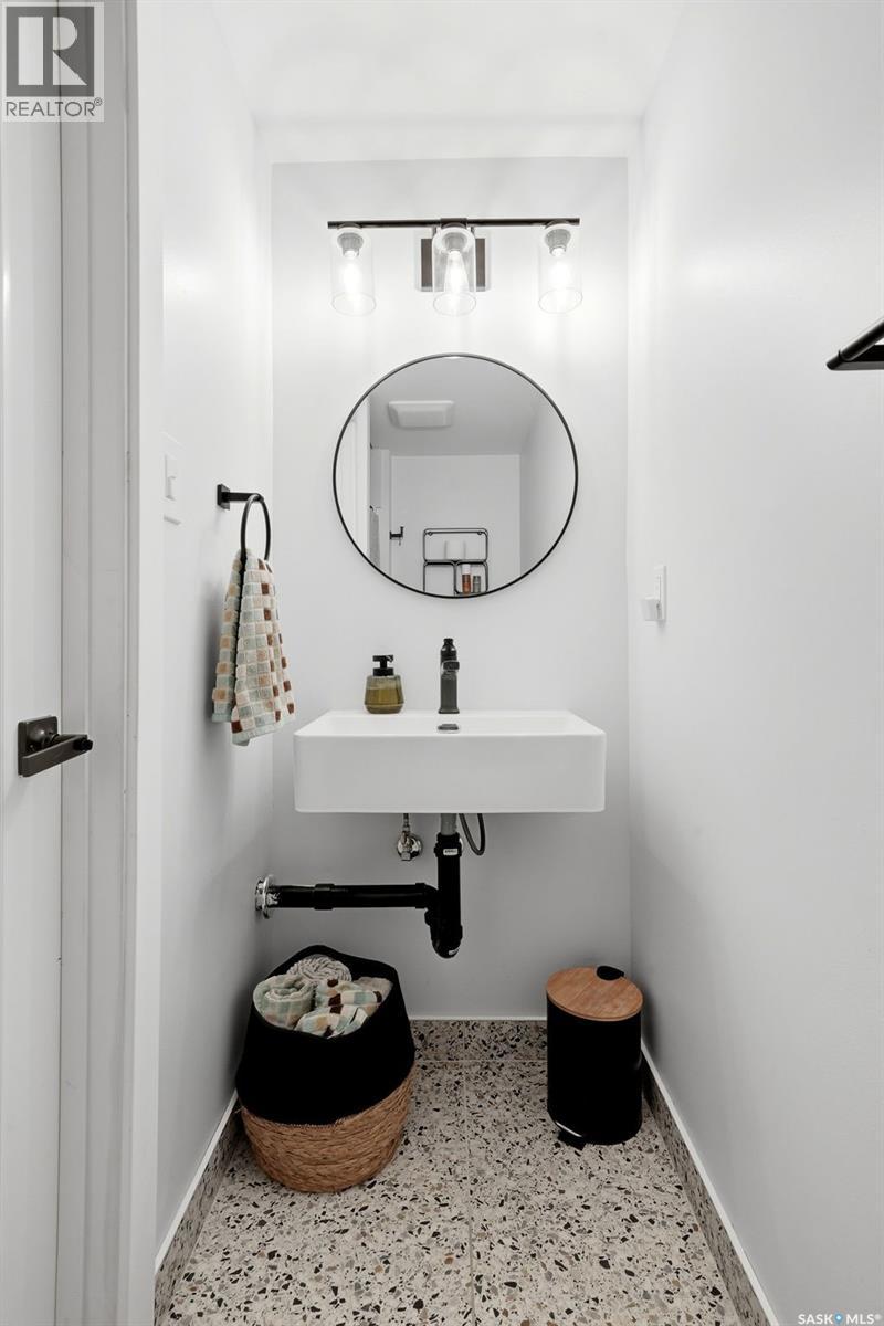 208 Habkirk DRIVE — photo 35