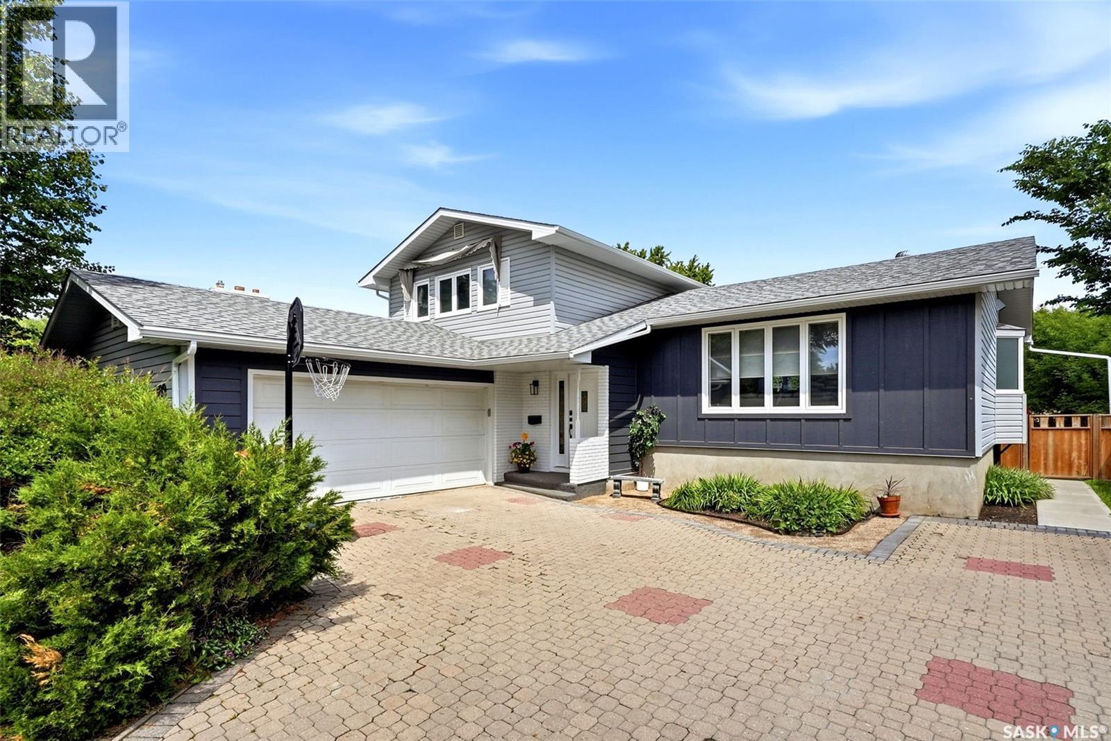 208 Habkirk DRIVE — photo 47