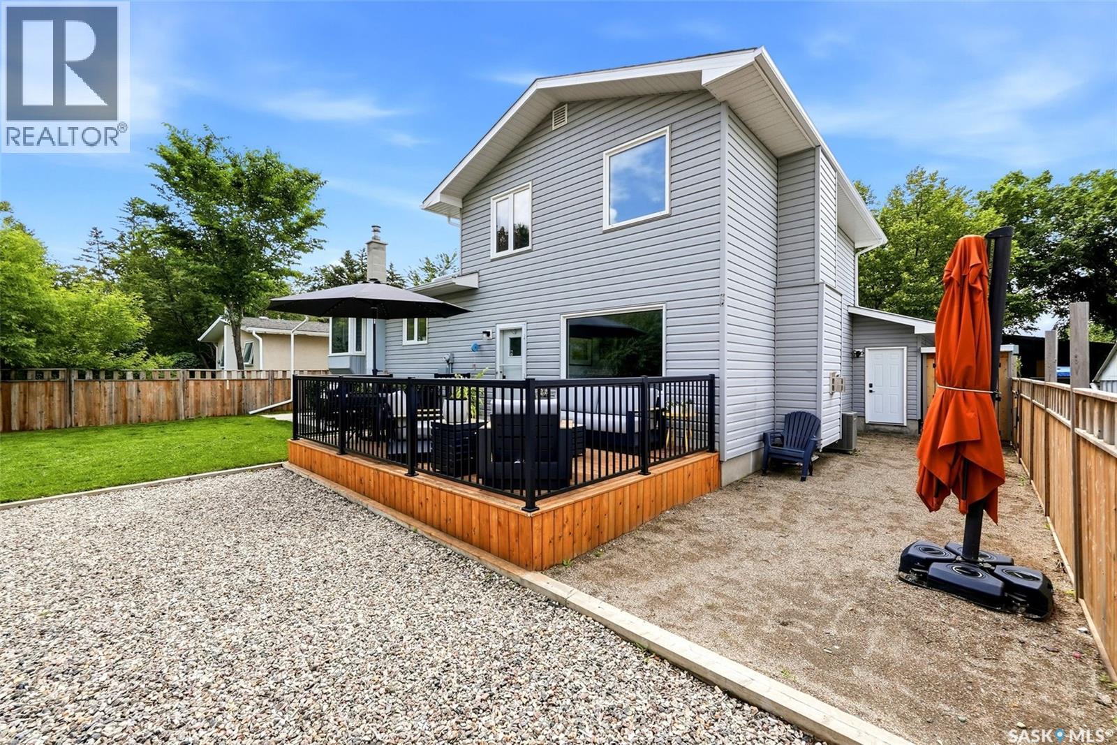 208 Habkirk DRIVE — photo 51
