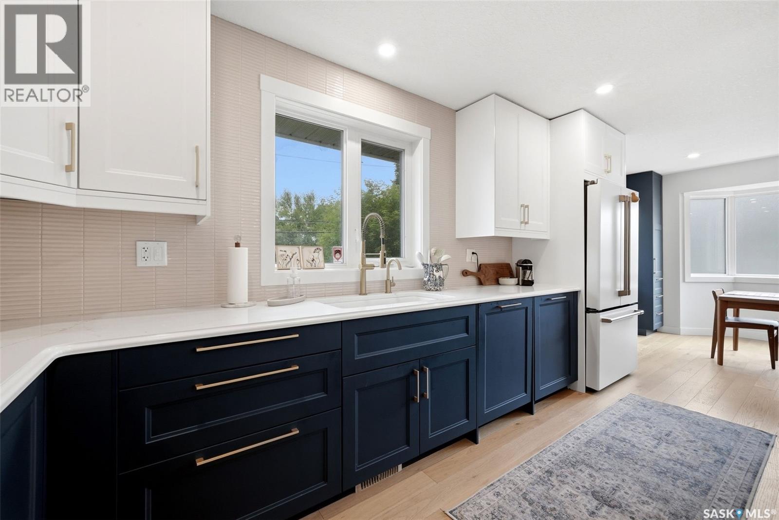 208 Habkirk DRIVE — photo 6