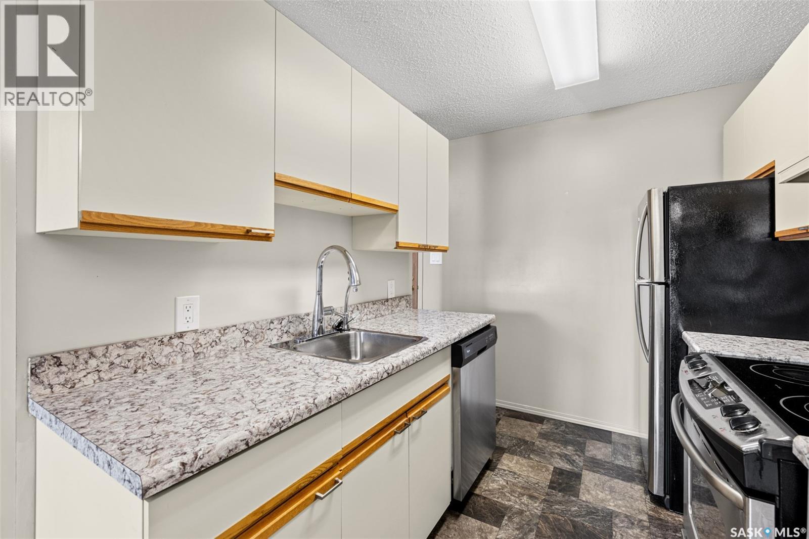#114 3410 Park STREET - 13