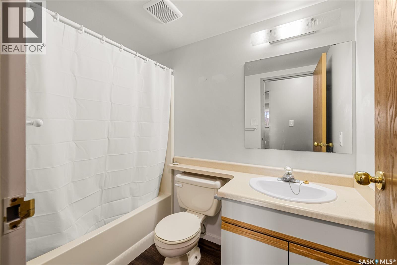 #114 3410 Park STREET - 16