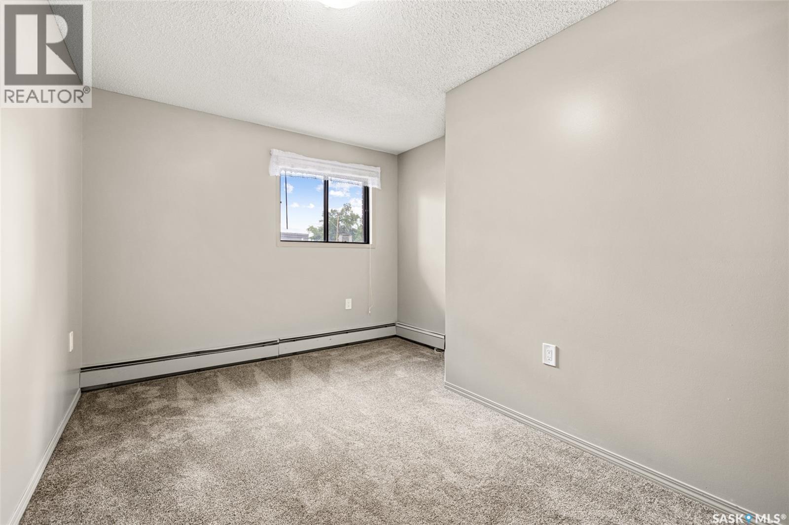 #114 3410 Park STREET - 19