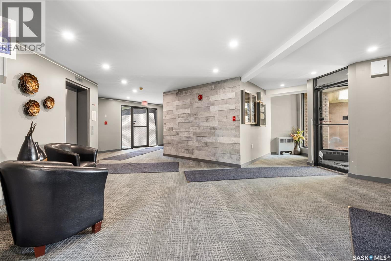 #114 3410 Park STREET - 3