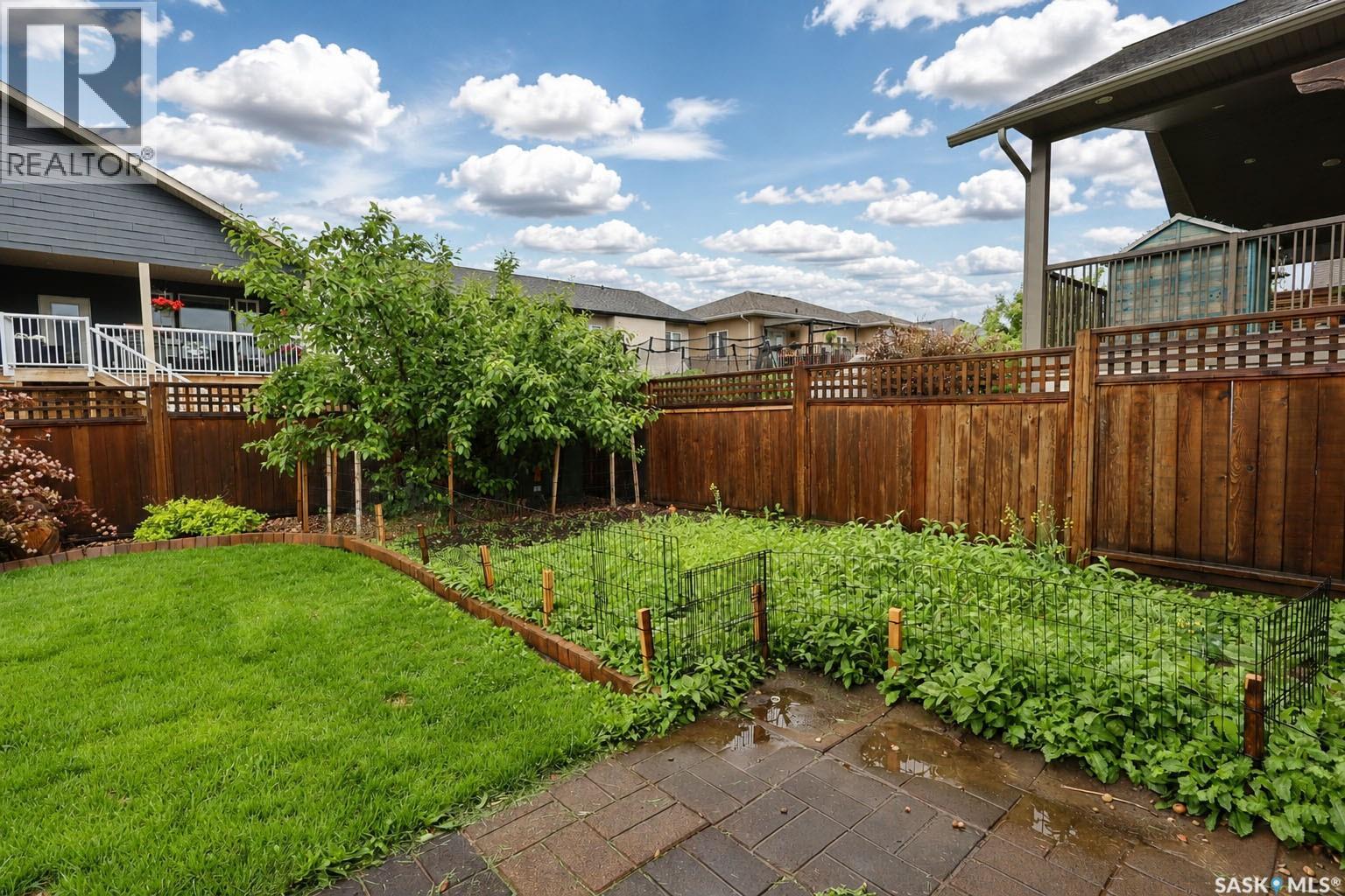 22 Gillingham CRESCENT - 23