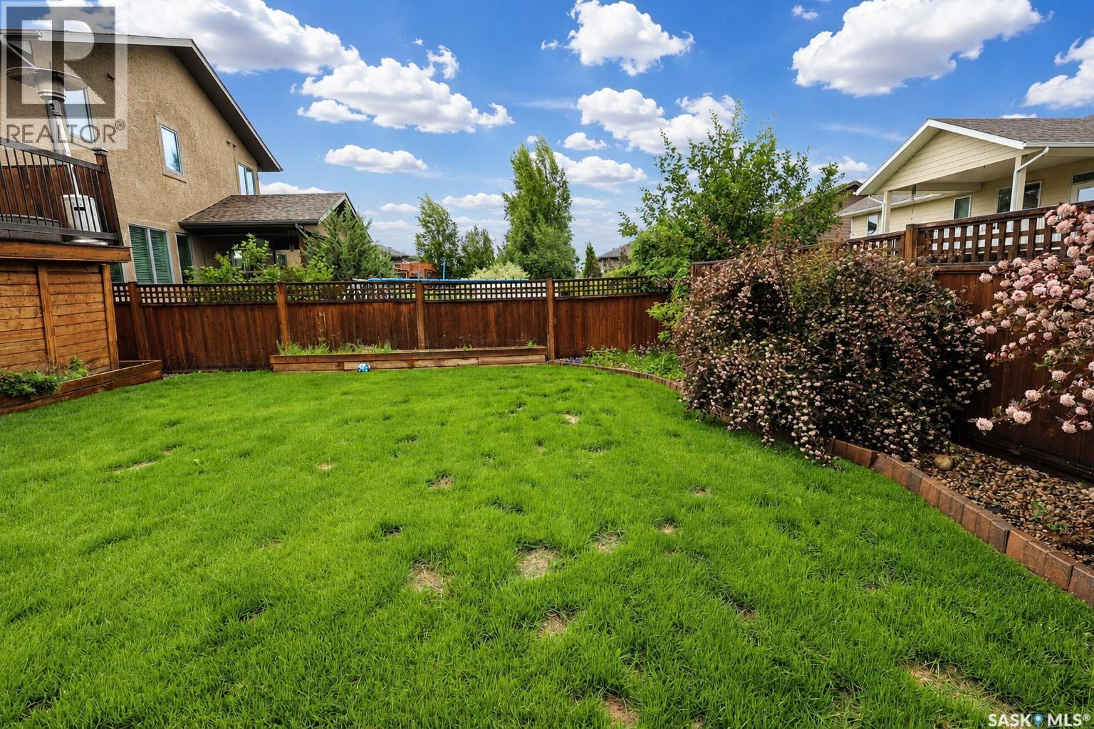 22 Gillingham CRESCENT - 24