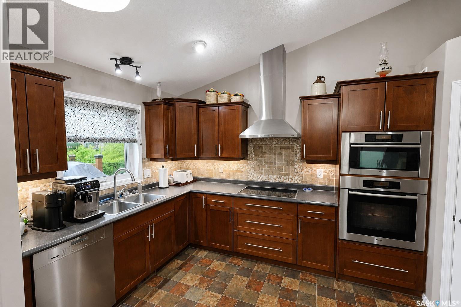 22 Gillingham CRESCENT - 7
