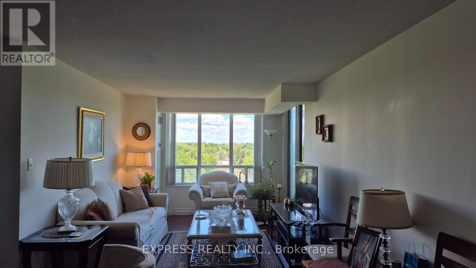 #1107 256 DORIS AVENUE - 10