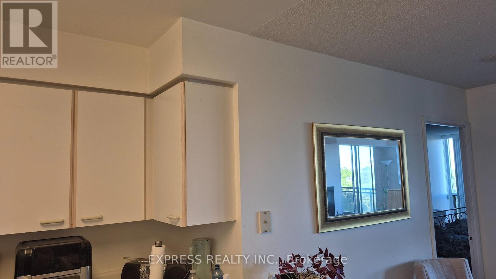 #1107 256 DORIS AVENUE - 20