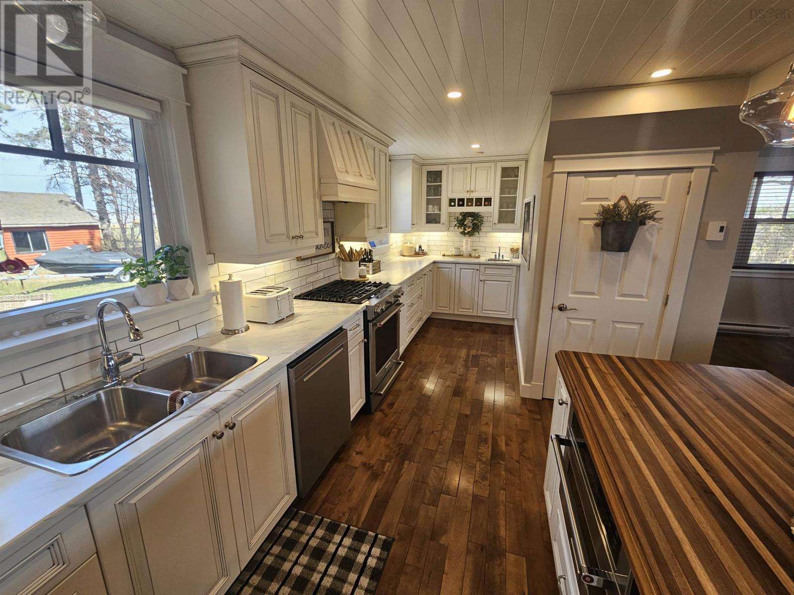 1829 Black River Road - 17