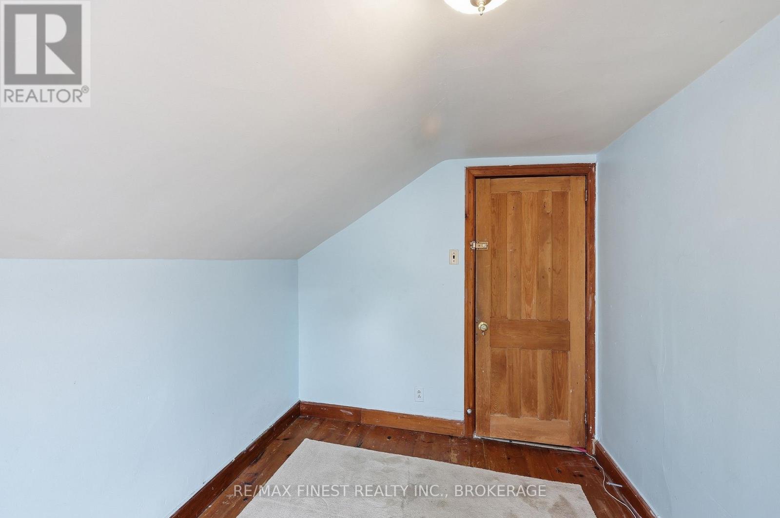 445 ALBERT STREET - 34