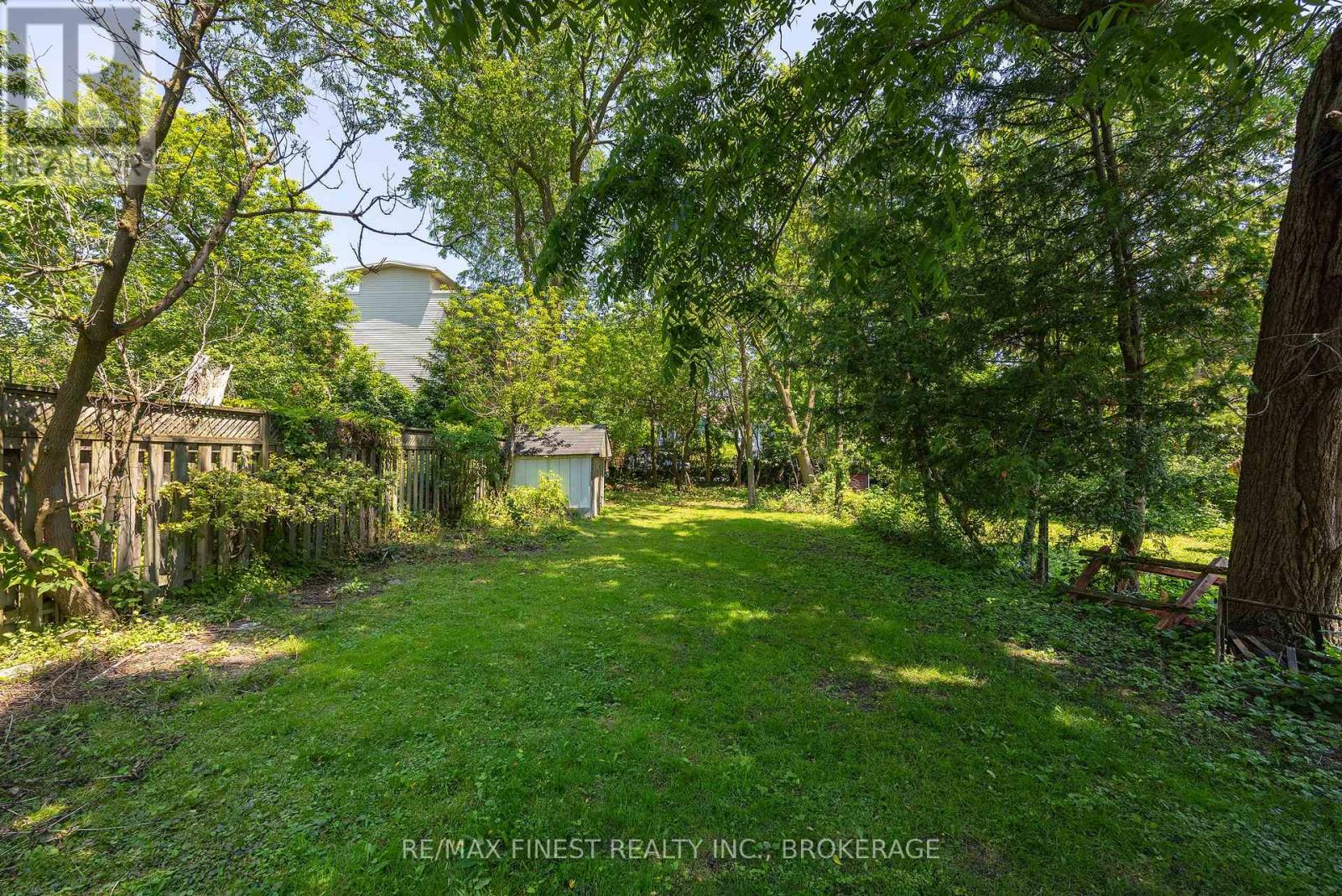 445 ALBERT STREET - 43