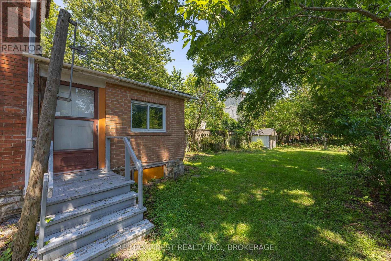 445 ALBERT STREET - 41