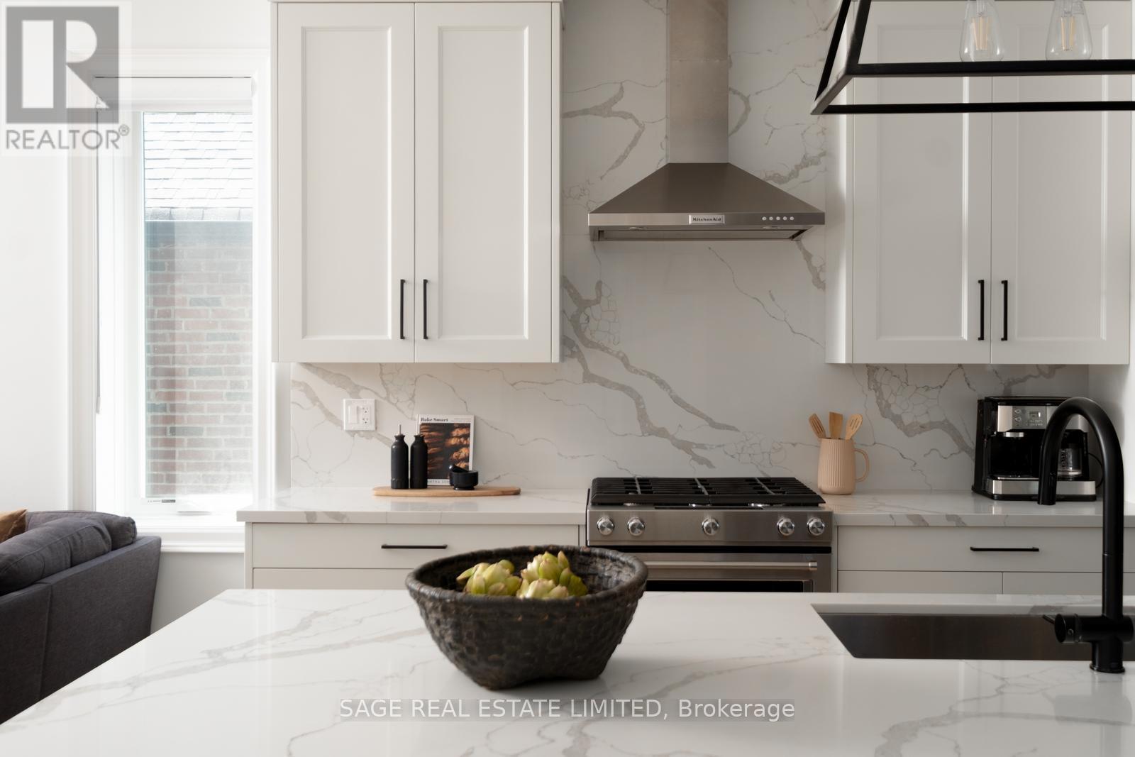 59 KALMAR AVENUE - 14