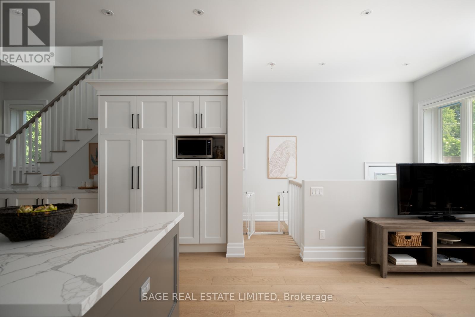 59 KALMAR AVENUE - 16