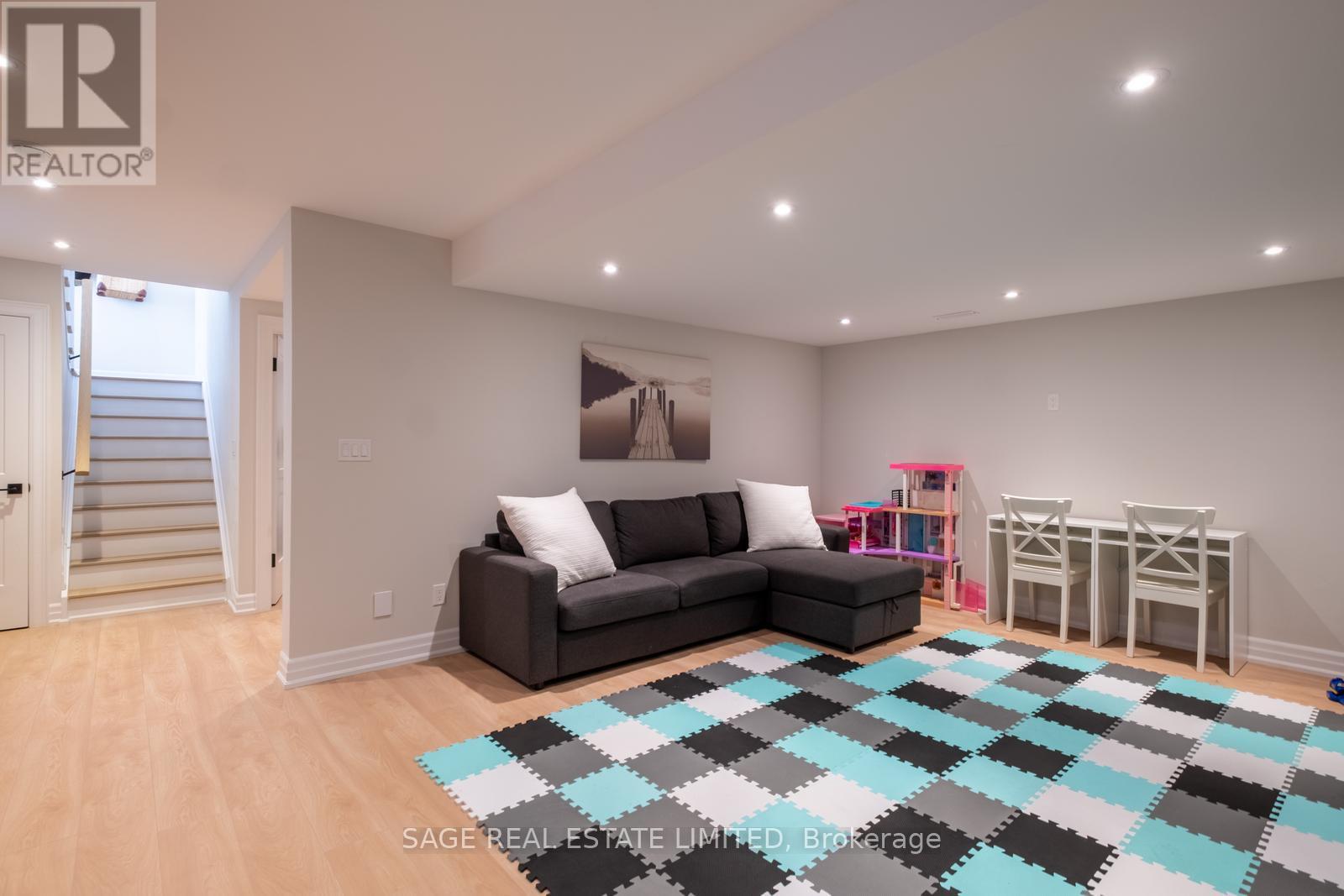 59 KALMAR AVENUE - 42