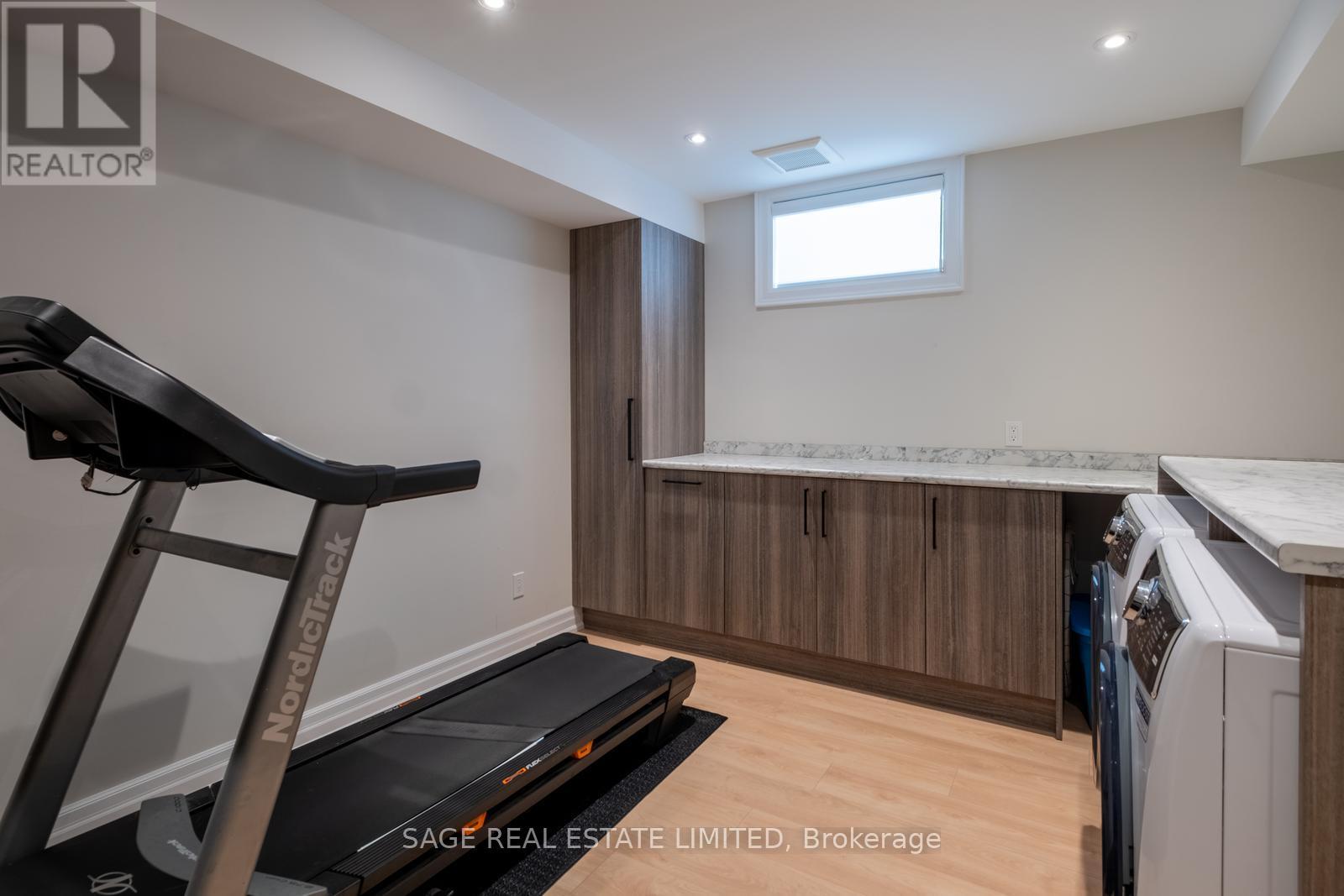 59 KALMAR AVENUE - 44