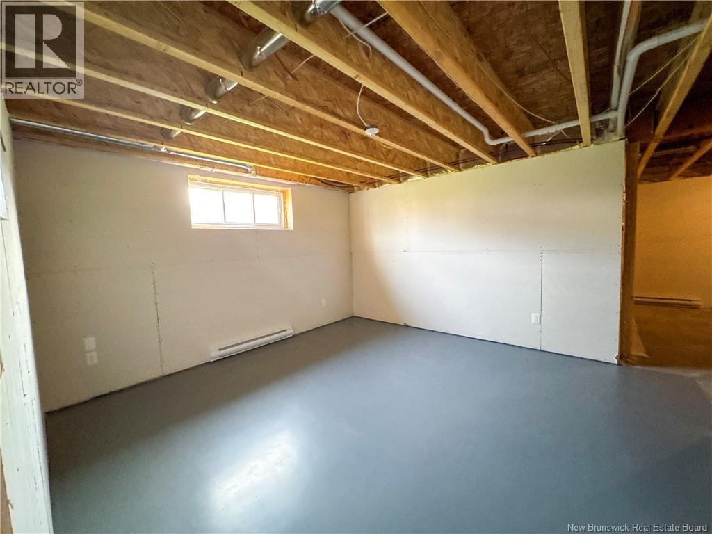 35 Anastasia Crescent - 36