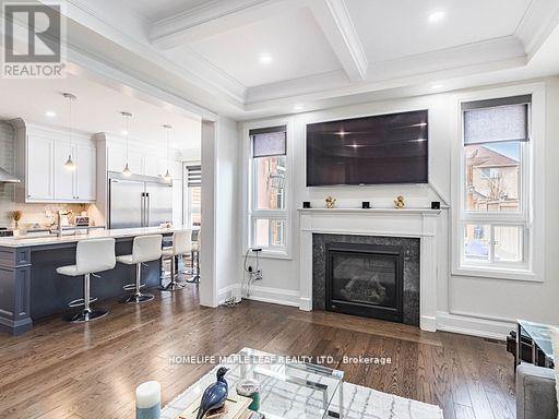 47 HAWKE CRESCENT - 12