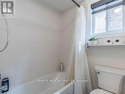 47 HAWKE CRESCENT - 38