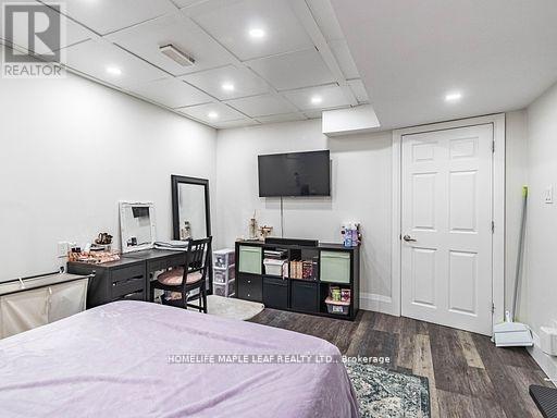47 HAWKE CRESCENT - 43