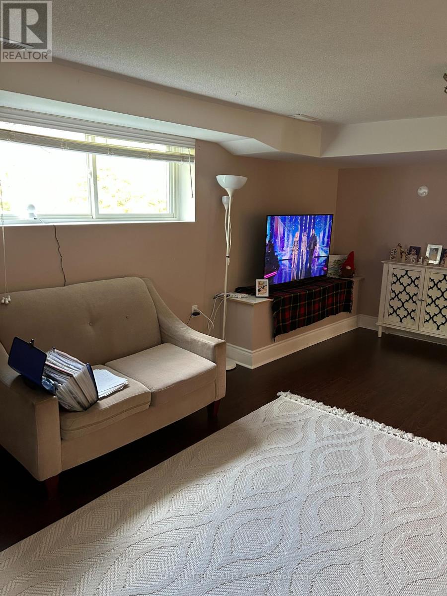 254 LAKELAND CRESCENT - 26