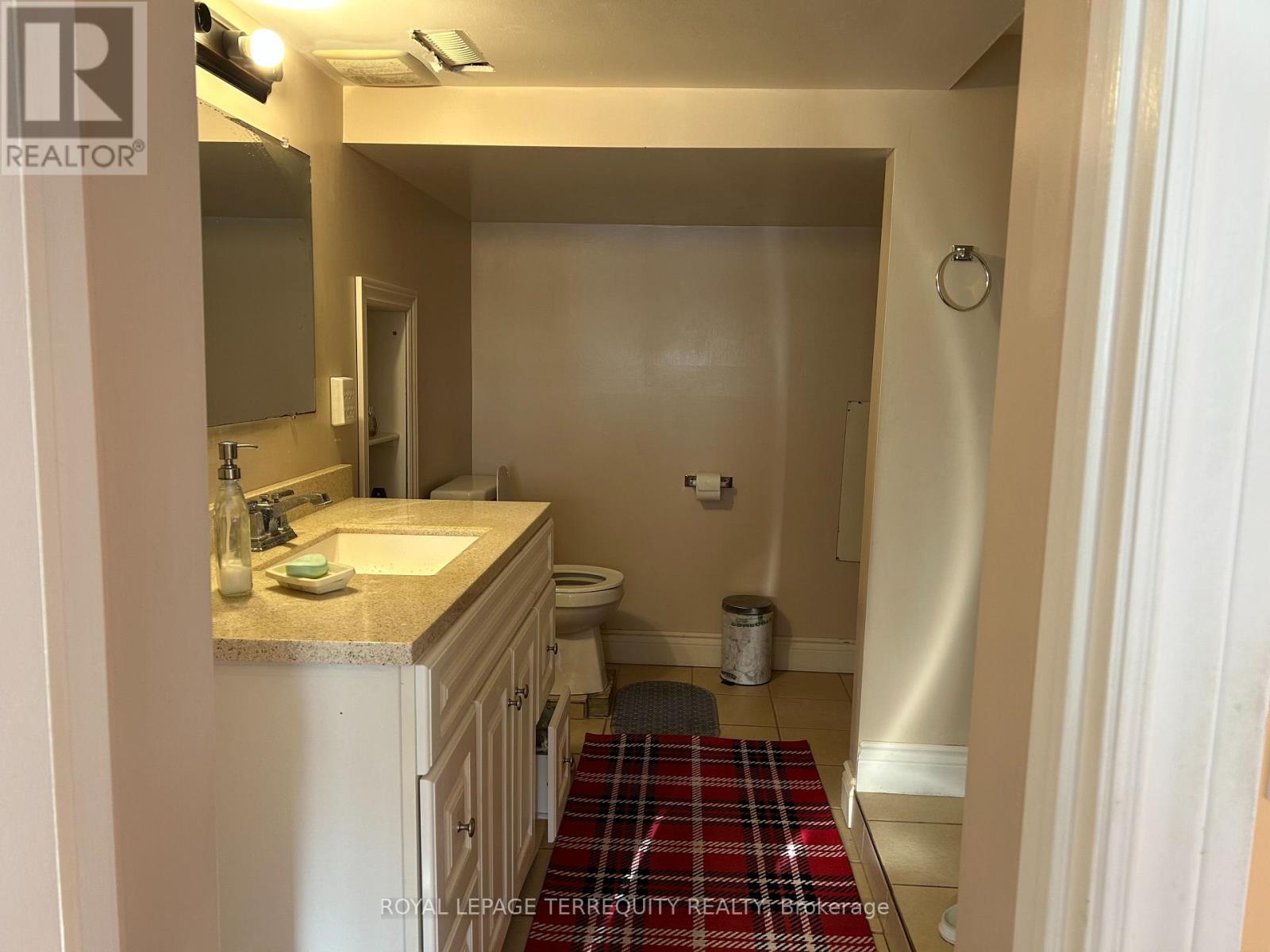 254 LAKELAND CRESCENT - 31