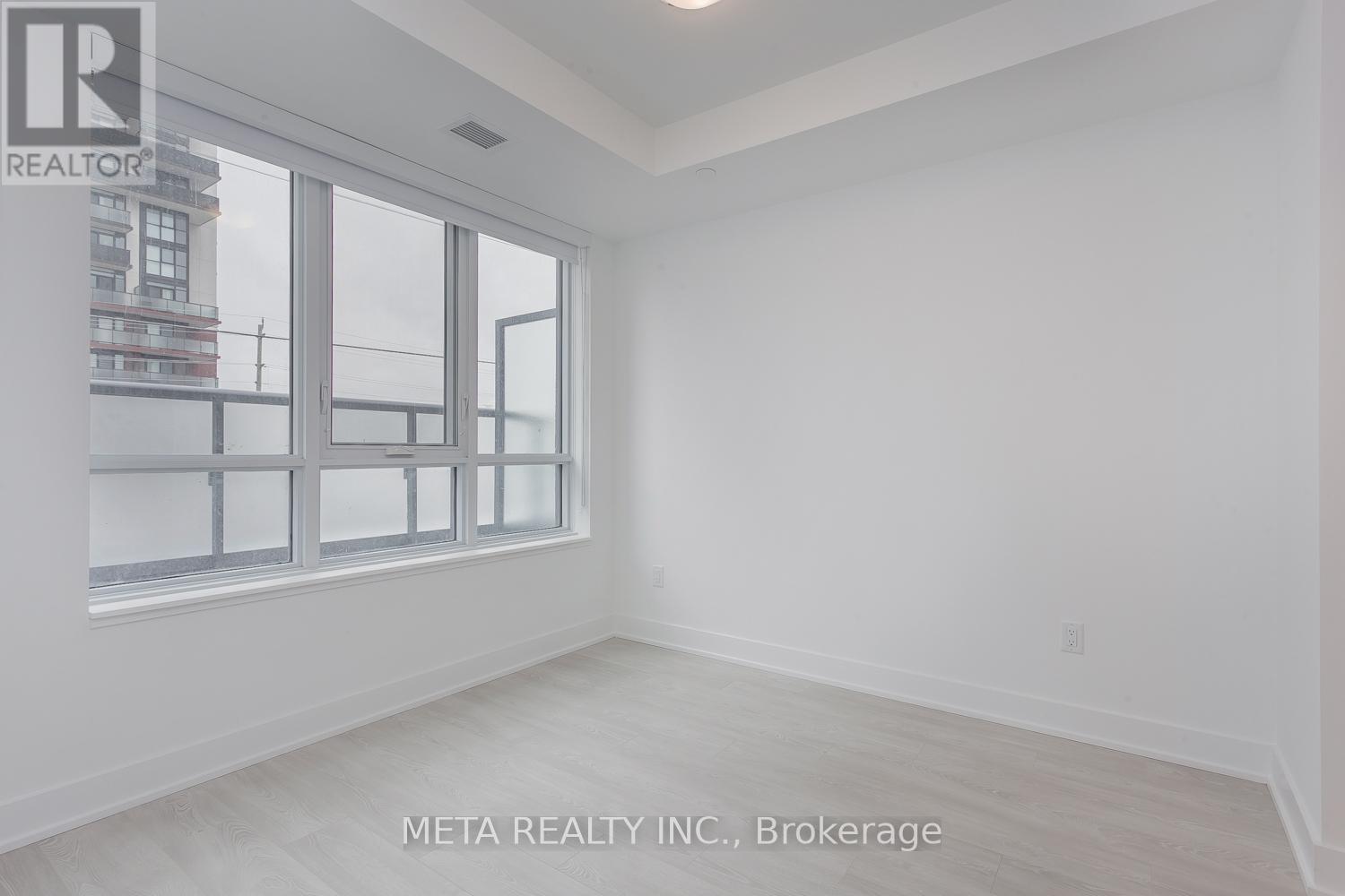 #322 2545 SIMCOE STREET N - 13