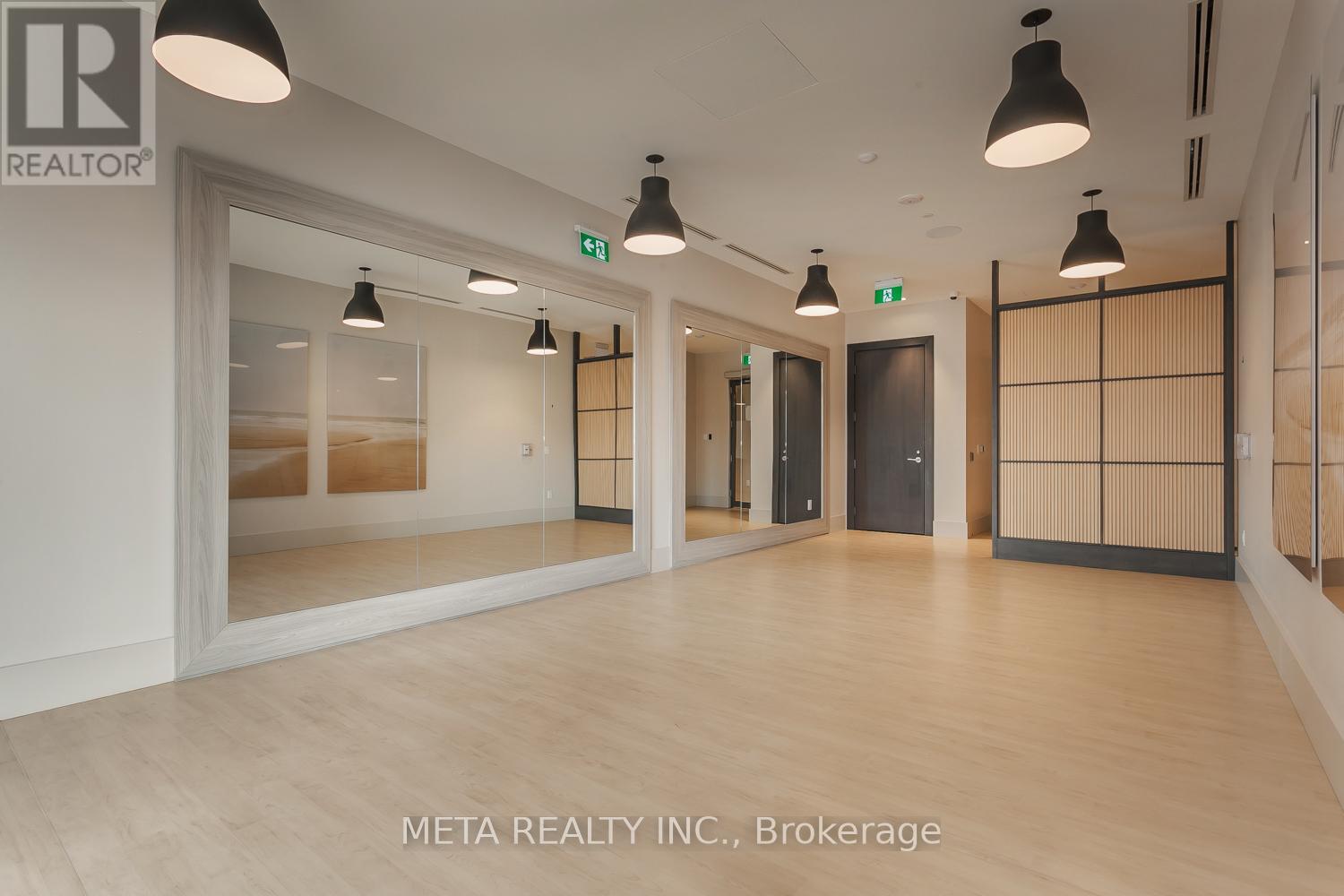 #322 2545 SIMCOE STREET N - 31