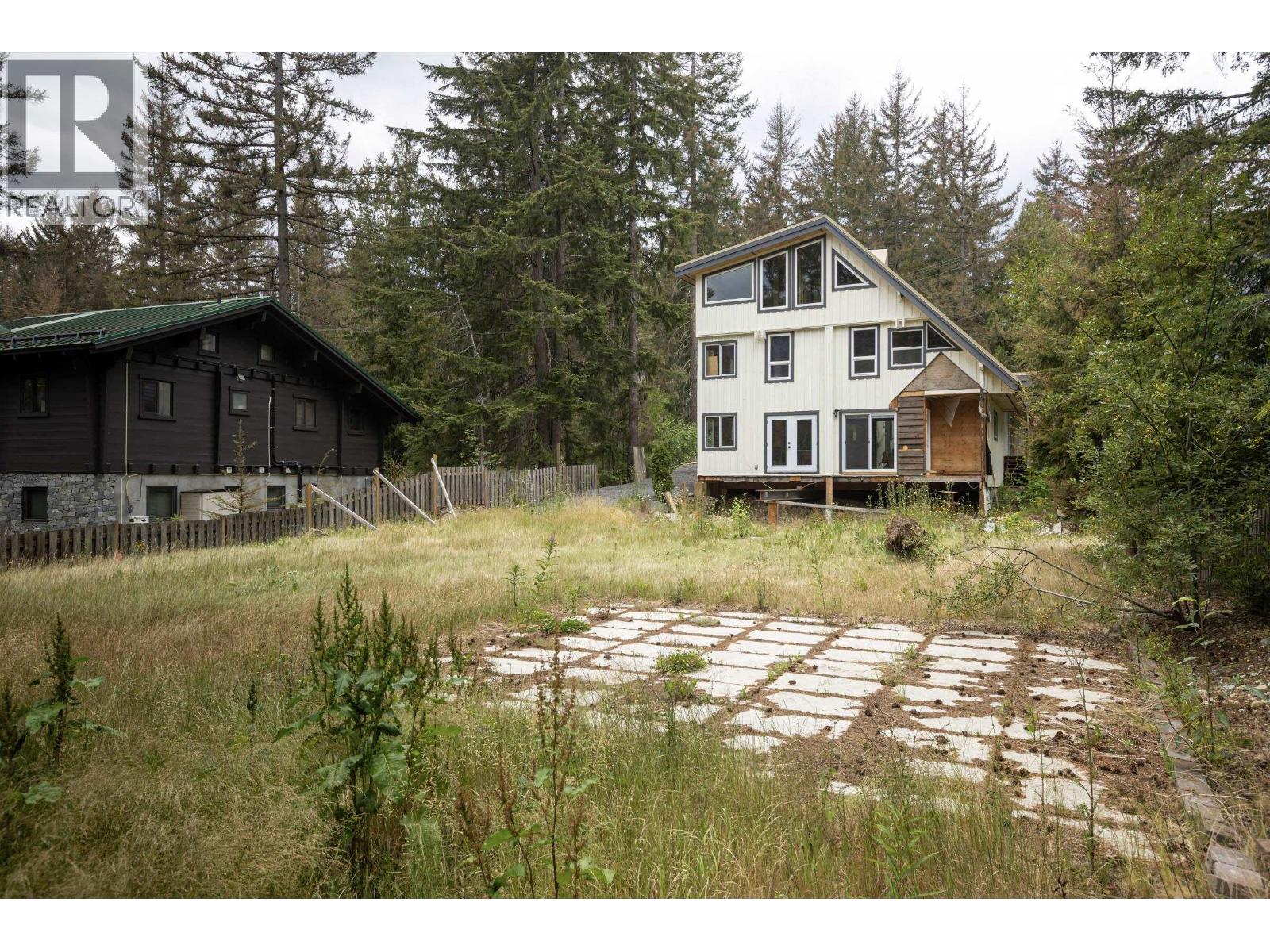 9199 EMERALD DRIVE, Whistler — photo 3