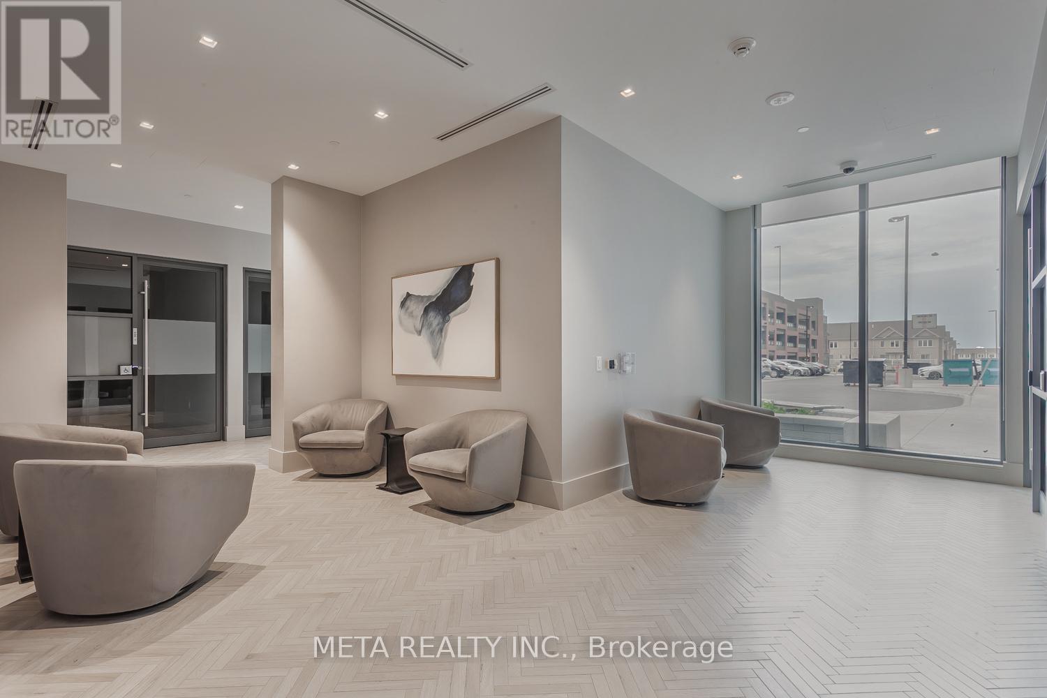 #322 2545 SIMCOE STREET N - 24